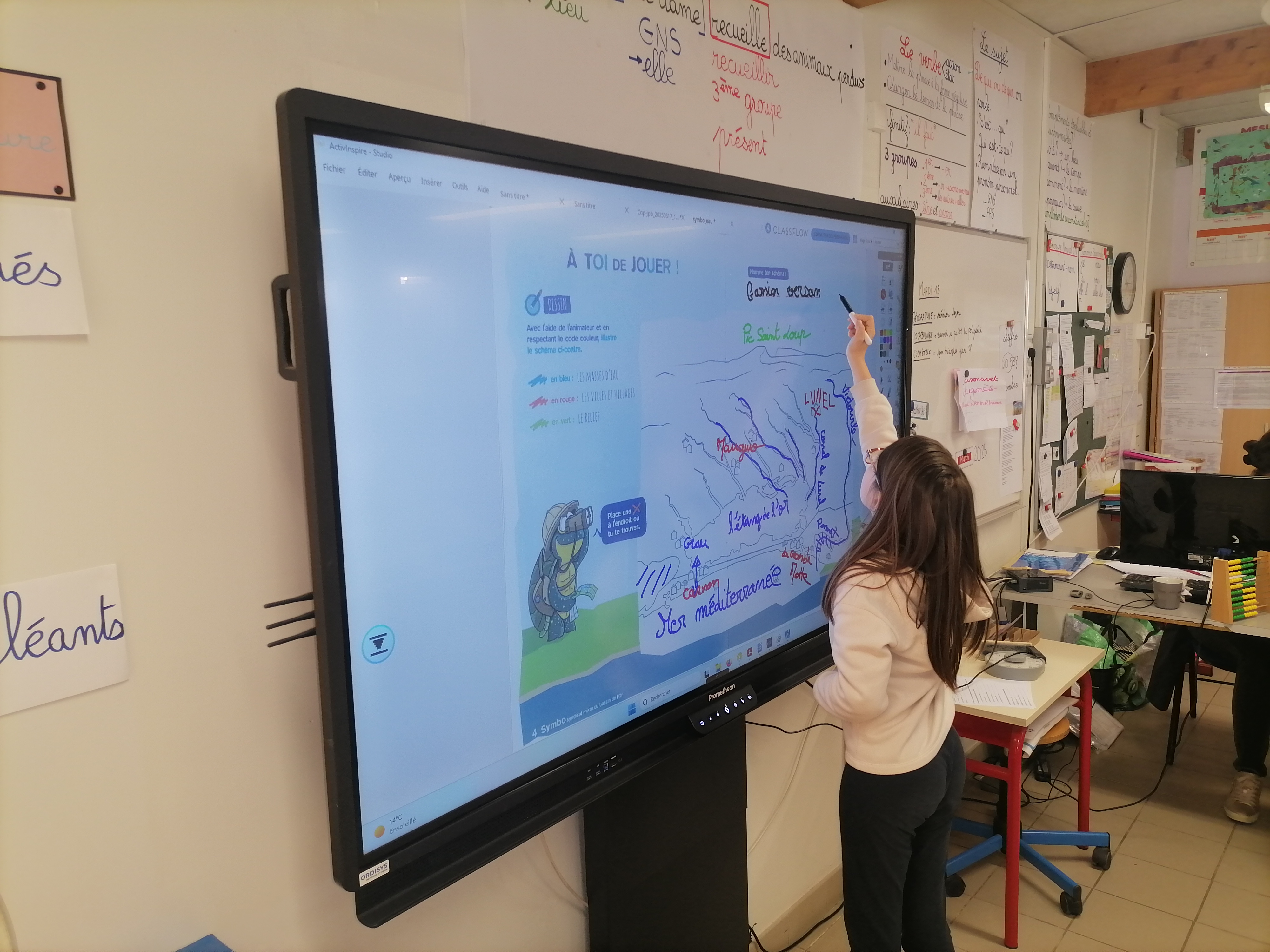 Sensibilisation des scolaires par le SYMBO